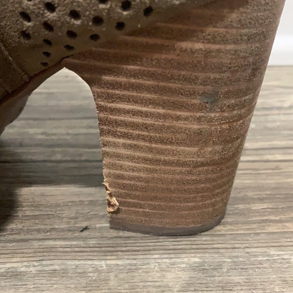 Lucky brand olive green Larise booties - Picture 6 of 8